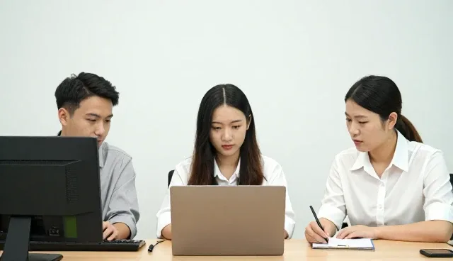 外墙清洗服务选型需关注的三大核心要素